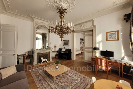 Villa a Bergues, North