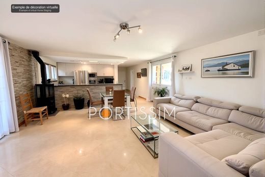 Villa à Saint-Laurent-du-Var, Alpes-Maritimes