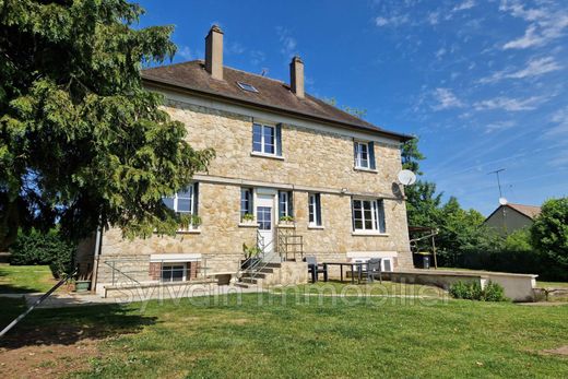 Villa a Gournay-en-Bray, Senna marittima