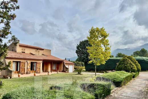 Βίλα σε Trets, Bouches-du-Rhône