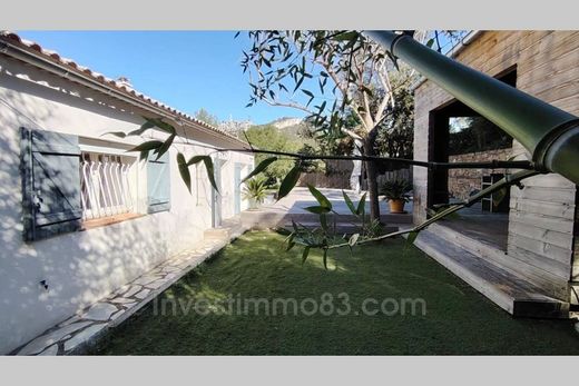 Villa in La Valette-du-Var, Var