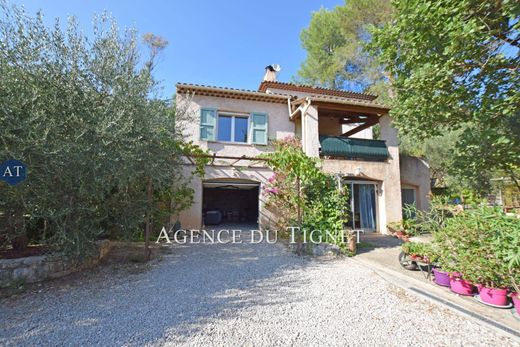 Villa in Le Tignet, Alpes-Maritimes