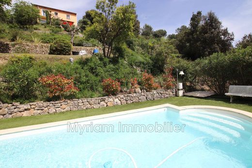 Peymeinade, Alpes-Maritimesのヴィラ