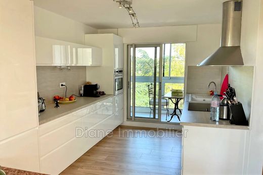 Apartment in Nîmes, Gard