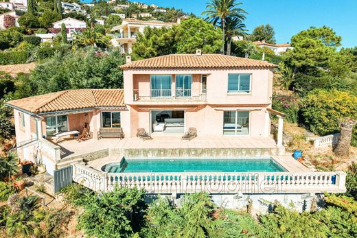 ‏וילה ב  Saint-Raphaël, Var