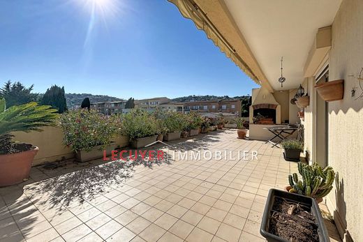 Apartment in Golfe-Juan, Alpes-Maritimes