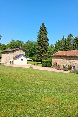Villa in Marval, Haute-Vienne