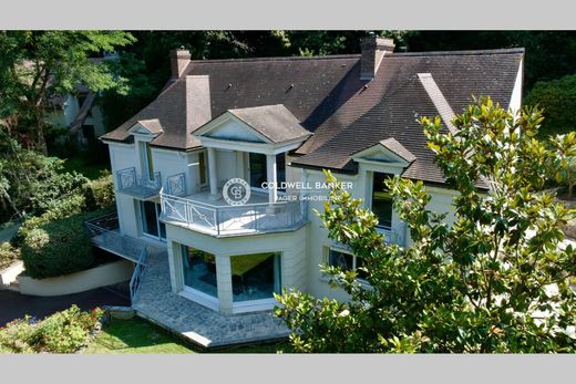 Villa in Jouy-en-Josas, Yvelines