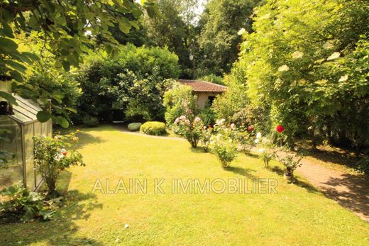 Villa in Vélizy-Villacoublay, Yvelines