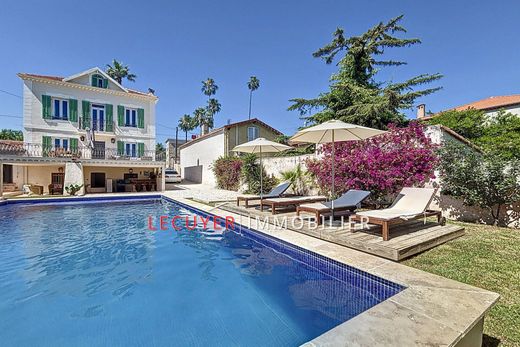 Вилла, Гольф Жуан, Alpes-Maritimes