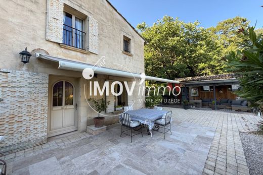 Villa a Uzès, Gard