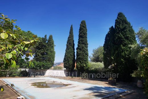 Piso / Apartamento en Tolón, Var