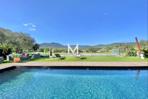 Villa in Le Plan-de-la-Tour, Var