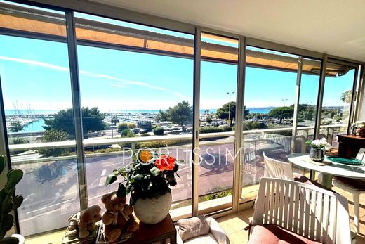 Appartement à Saint-Laurent-du-Var, Alpes-Maritimes