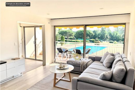 ﺷﻘﺔ ﻓﻲ Mandelieu-la-Napoule, Alpes-Maritimes