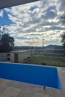 Villa in Saint-Christol-les-Alès, Gard