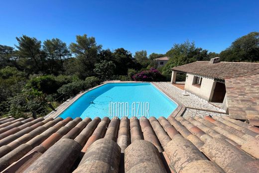 Villa in Tourrettes-sur-Loup, Alpes-Maritimes
