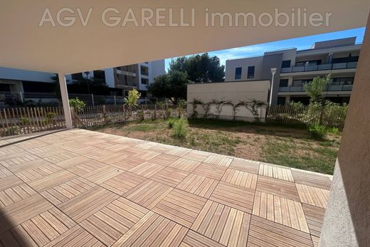 ‏דירה ב  Hyères, Var