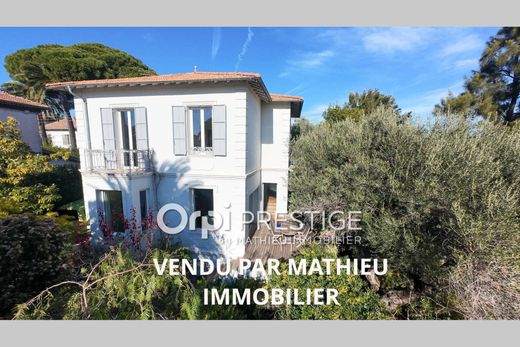 Villa en Antibes, Alpes Marítimos