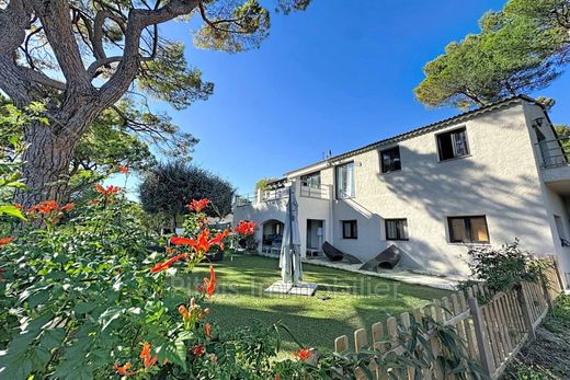 Villa in Mougins, Alpes-Maritimes