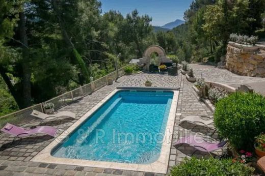 Villa in Auriol, Bouches-du-Rhône