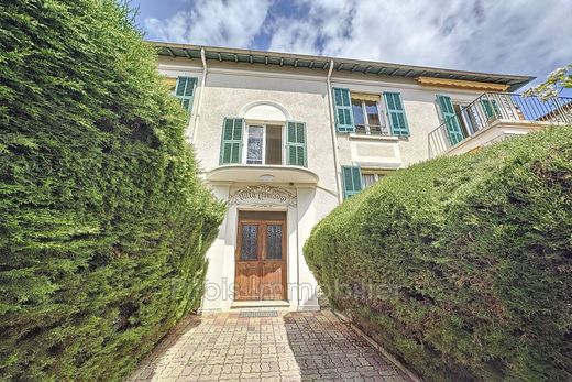Daire Juan-les-Pins, Alpes-Maritimes