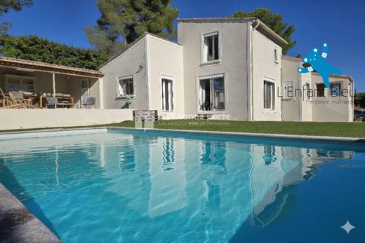 Villa in Rognac, Bouches-du-Rhône