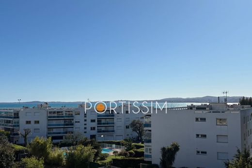 Piso / Apartamento en Saint-Laurent-du-Var, Alpes Marítimos