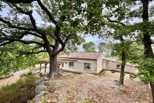 Villa a Trets, Bocche del Rodano