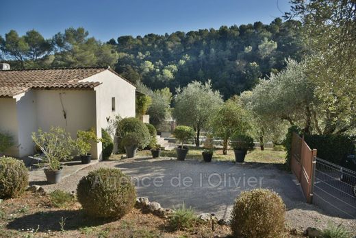 Villa in Valbonne, Alpes-Maritimes