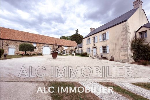 Willa w Saint-Denis-sur-Sarthon, Orne