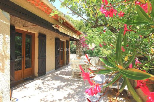 Villa in La Cadière-d'Azur, Var