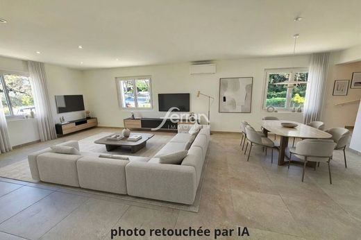 Willa w La Motte, Var