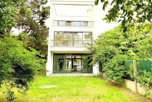 Villa en Maisons-Laffitte, Yvelines