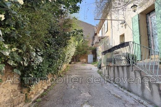 Villa in Rognes, Bouches-du-Rhône