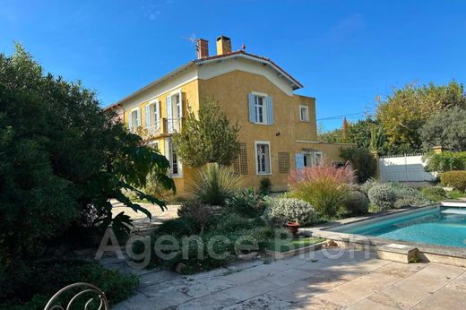 Villa in Aix-en-Provence, Bouches-du-Rhône