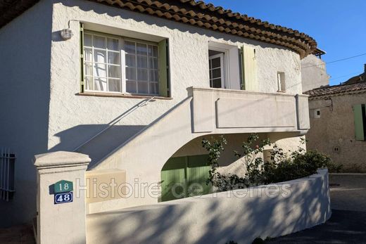 Villa a Le Plan-de-la-Tour, Var