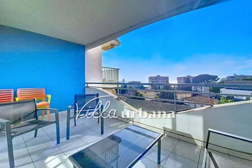 Appartement à Juan-les-Pins, Alpes-Maritimes