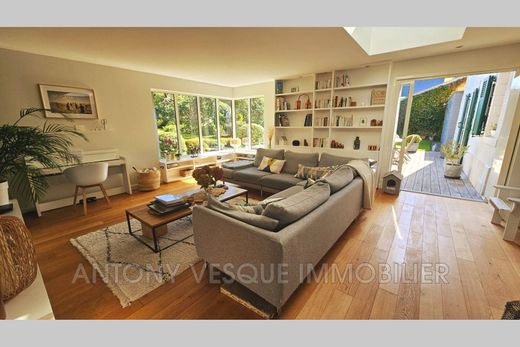 Villa in Coutances, Manche