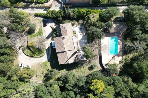 Villa en Brignoles, Var