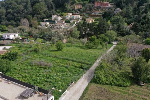 Antibes, Alpes-Maritimesの土地