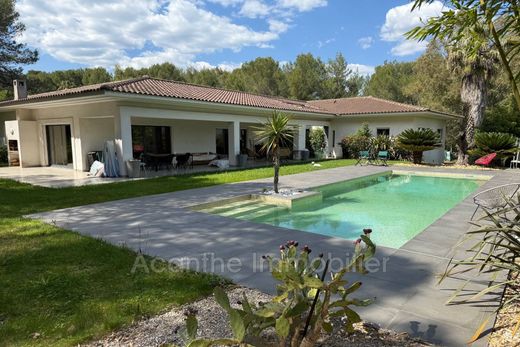 Villa a Saint-Gély-du-Fesc, Hérault