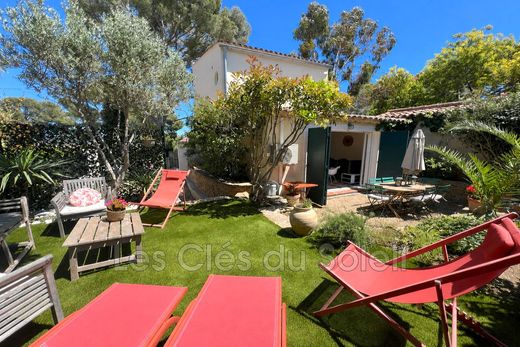 Villa in Sanary-sur-Mer, Var