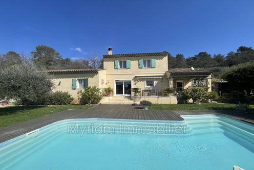 Villa in Saint-Cézaire-sur-Siagne, Alpes-Maritimes