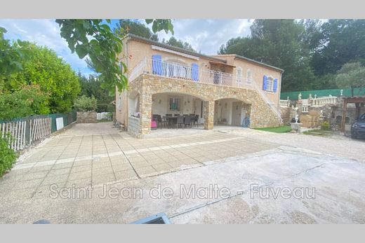 Villa in Saint-Savournin, Bouches-du-Rhône