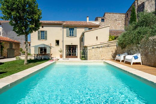 Villa in L'Isle-sur-la-Sorgue, Vaucluse