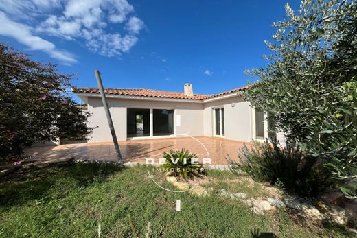 Villa in Saint-Geniès-des-Mourgues, Hérault