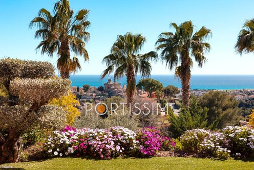 Villa en Cagnes-sur-Mer, Alpes Marítimos