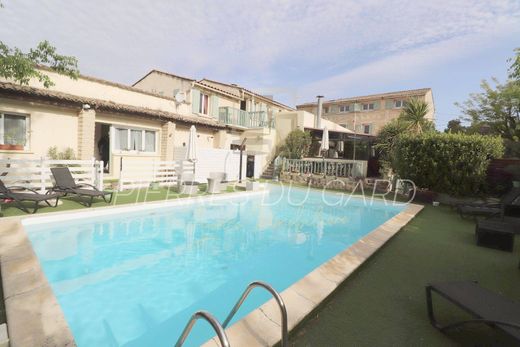 ﻓﻴﻼ ﻓﻲ Uzès, Gard