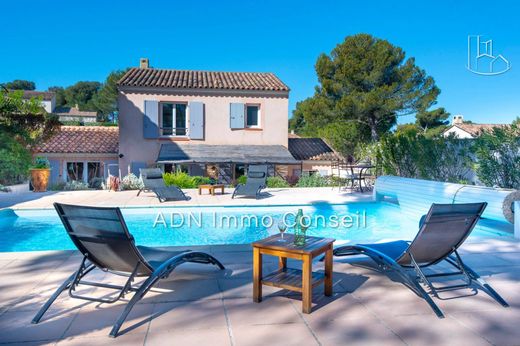 Villa in Mallemort, Bouches-du-Rhône